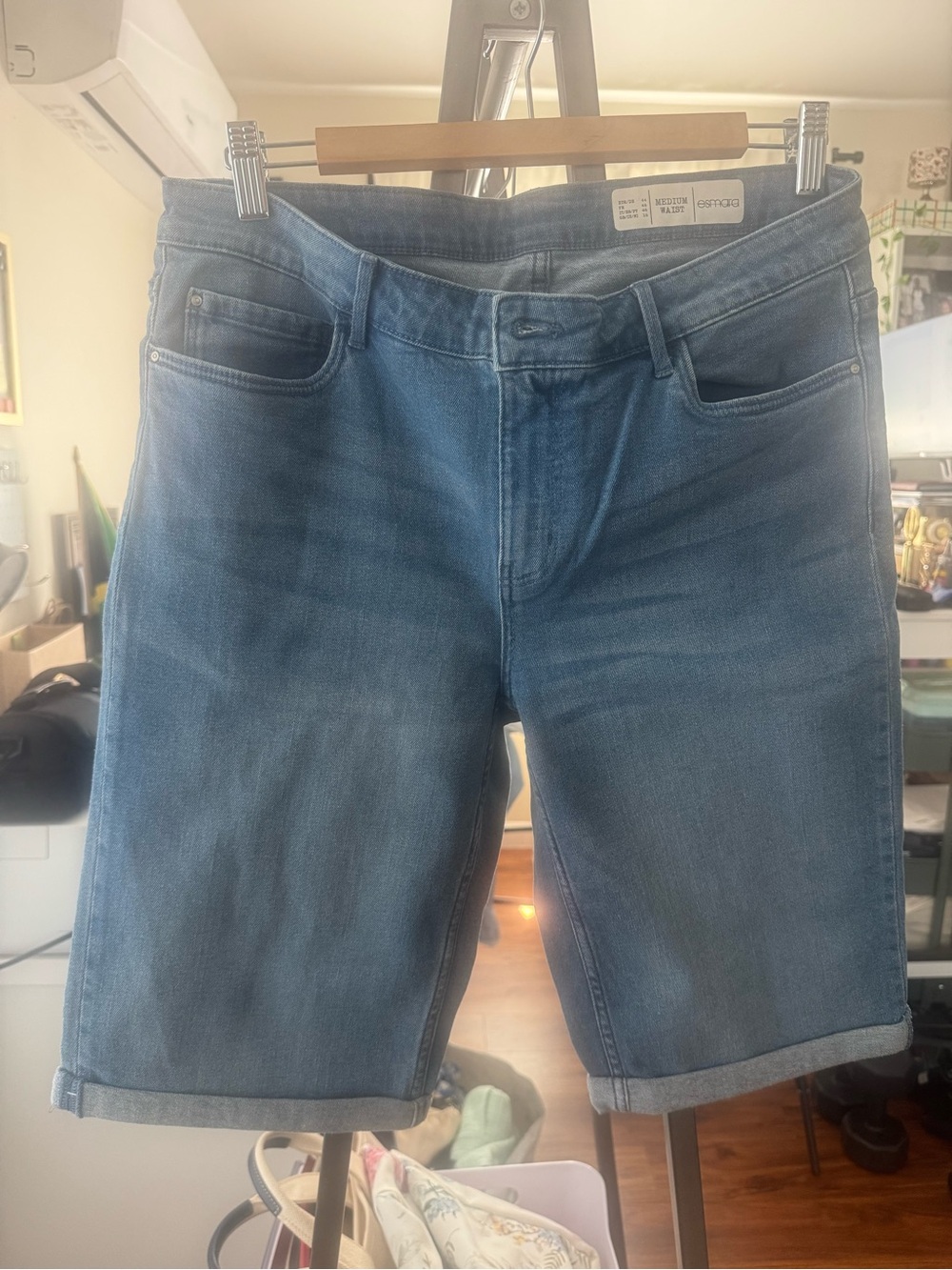esmara Denim Shorts 11” inseam -44 eur